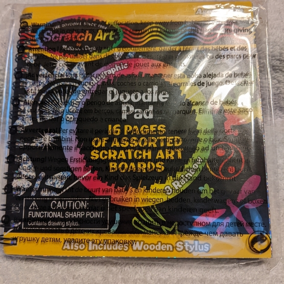 Melissa & Doug Scratch Art Doodle Pad with bonus Face Painting crayons set - Picture 2 of 5